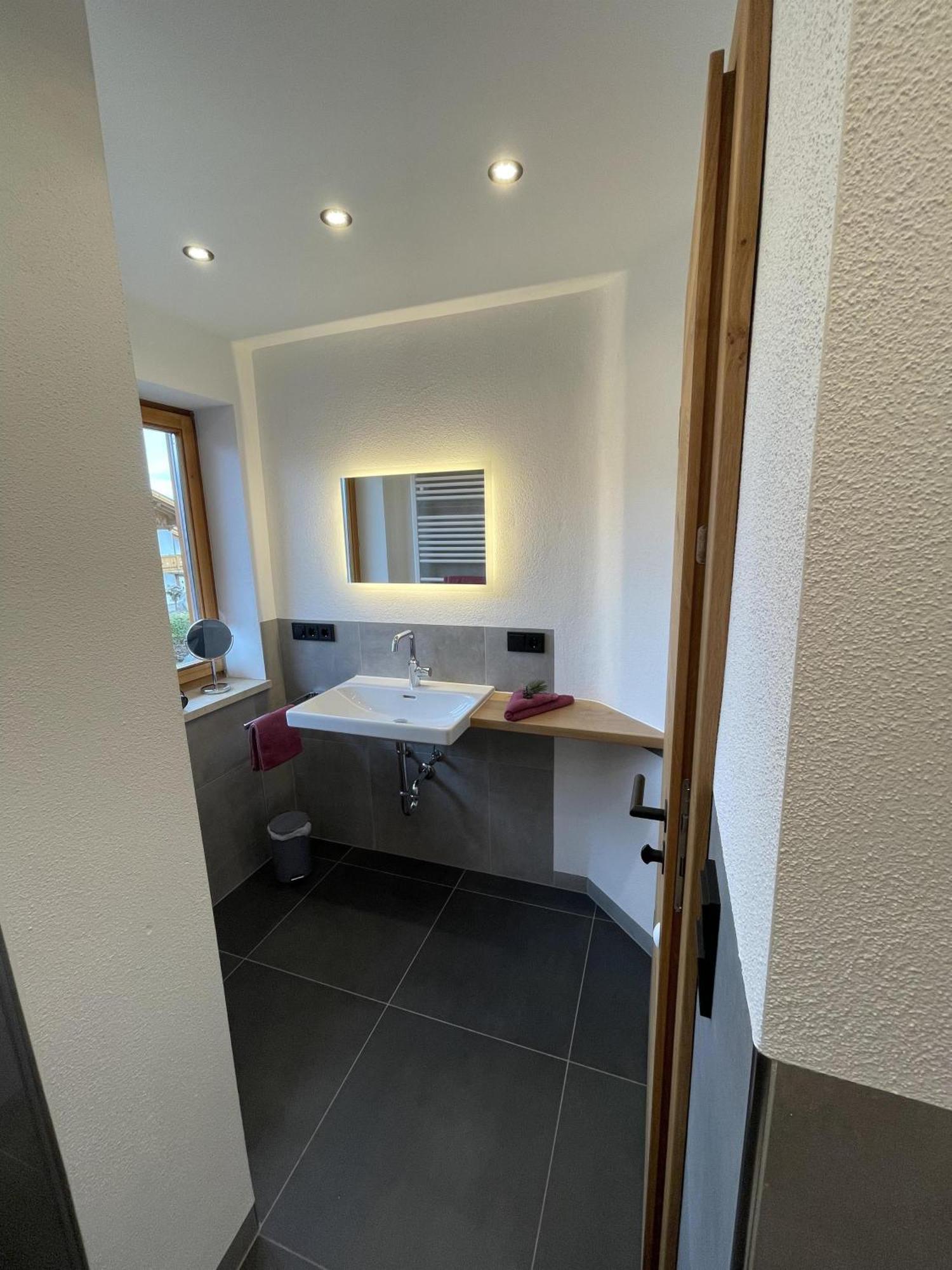 Alpinum Apartment *